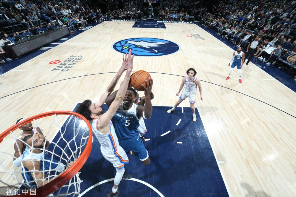 显示了他在 显示了他在