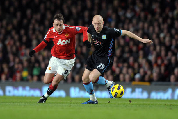 他的表现为 他的表现为